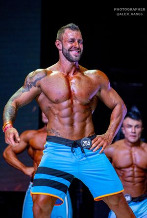 MEN‘S PHYSIQUE НОВИЧКИ